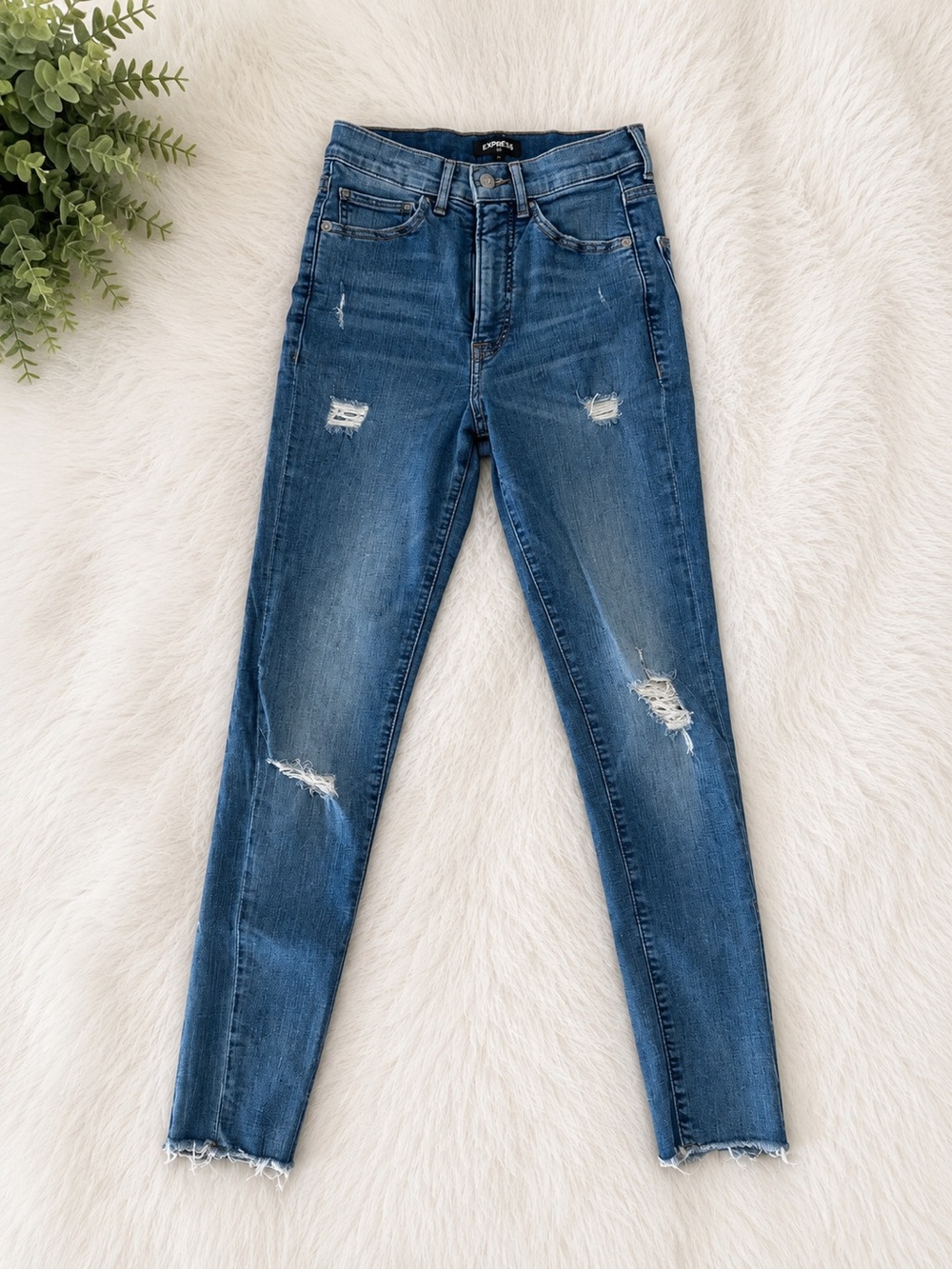 Express High Rise Skinny Hyper Stretch Distressed Jeans 00R